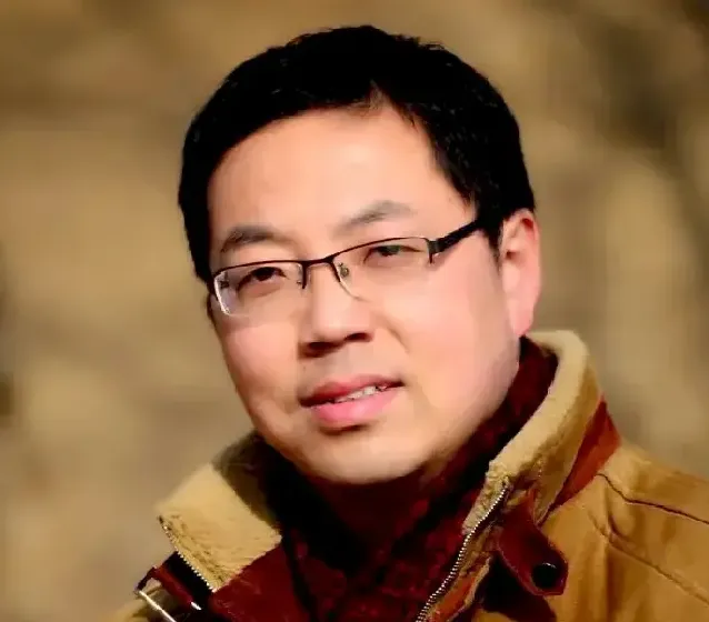 顾光明