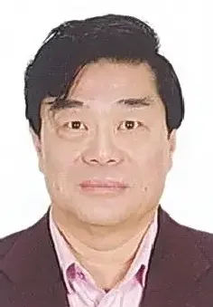 张滃