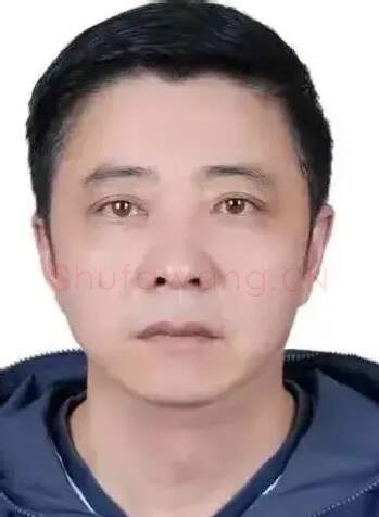 黄伟
