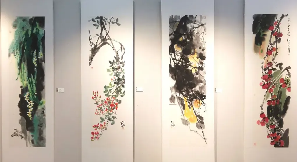 何美玲·作品