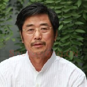 卢加