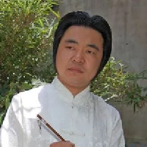 栾长征