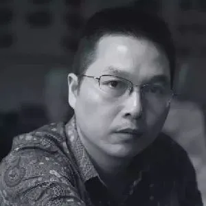 李崇君