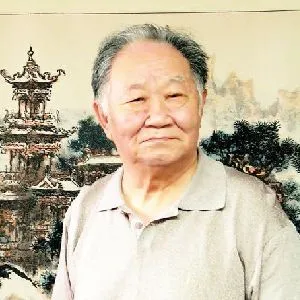 何镜涵