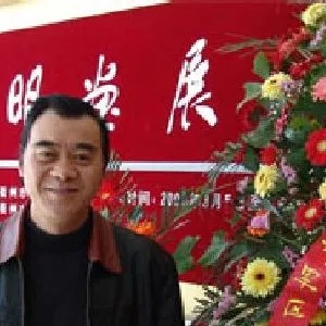 周明明