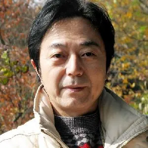 施作雄
