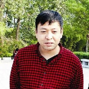 闫松岭