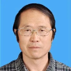 张成德