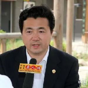 刘鸣溢