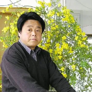 黄振亚