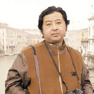 上官超英