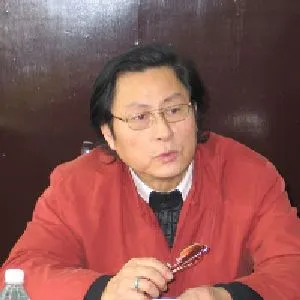 易洪斌