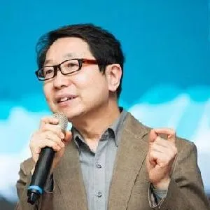 尹吉男