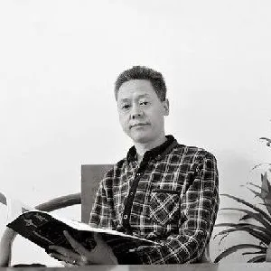 李泽钰