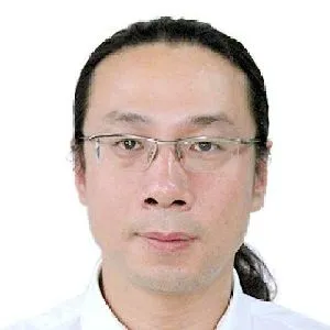 万弘巍