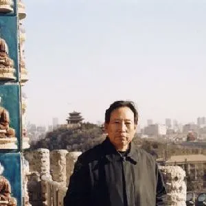 荆振初