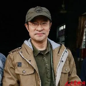张彦