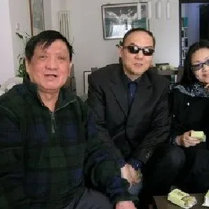 万维生