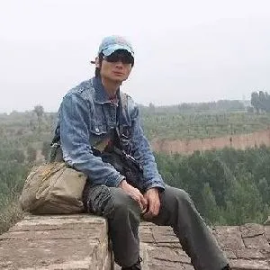陈飞清