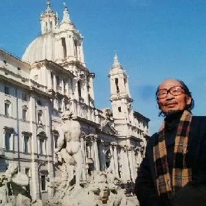 董振中