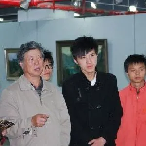 黄德伟
