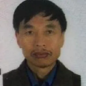 周佰文