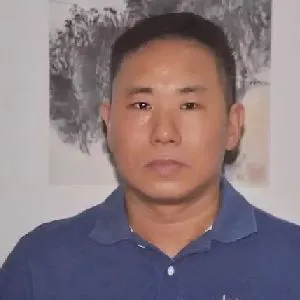 魏贺君