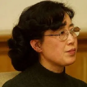 王美芳