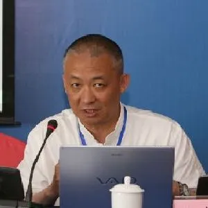 孔新苗