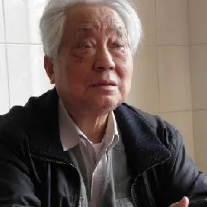 郑伊农