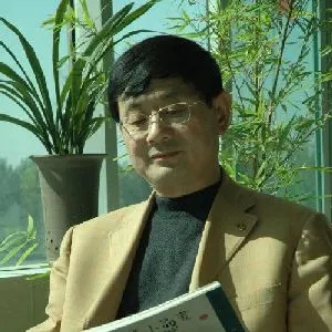 王立华