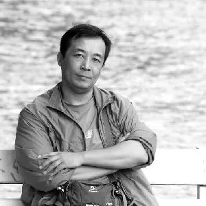 李新铭
