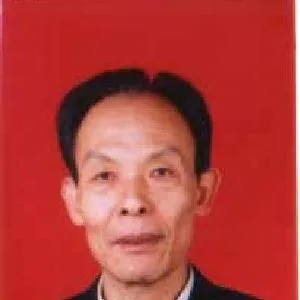 师百卉