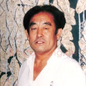 鲁昔君