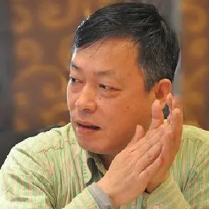 叶利平