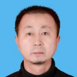 党育刚