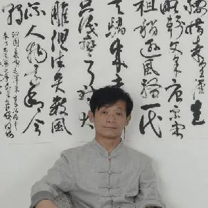 侯峻山