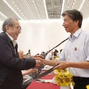 钟涵