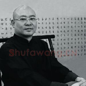 粱镜峰