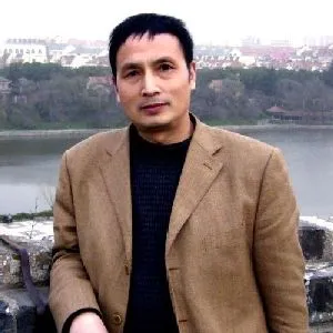 王令中