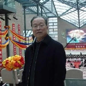 戴希斌