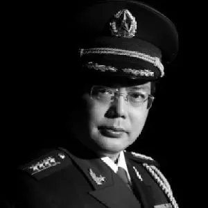 李新平
