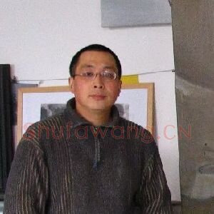 梁智龙