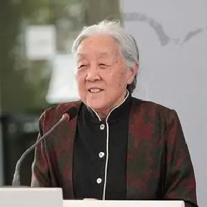 钱月华