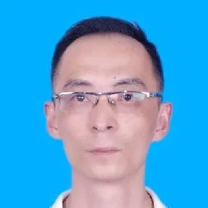 潘舟