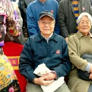 张同霞