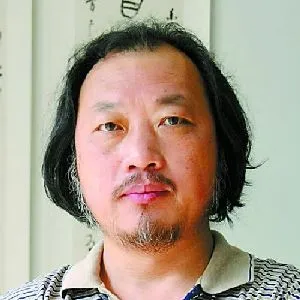 卢东