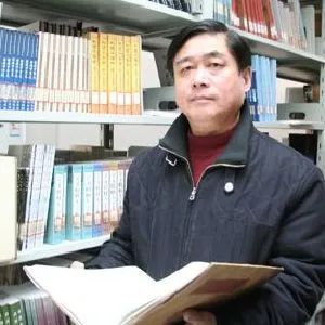 李龙潭