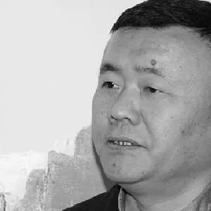杨大伟