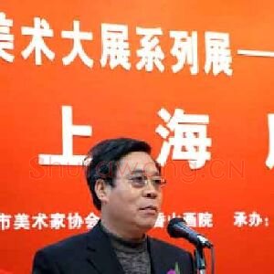 毛国伦